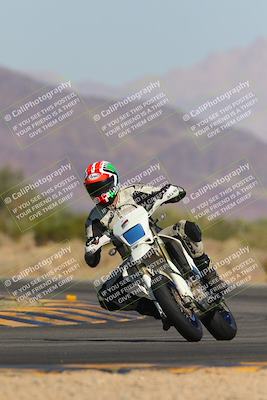 media/Nov-06-2023-Moto Forza (Mon) [[ce023d0744]]/3-Intermediate Group/Session 3 (Turn 5)/